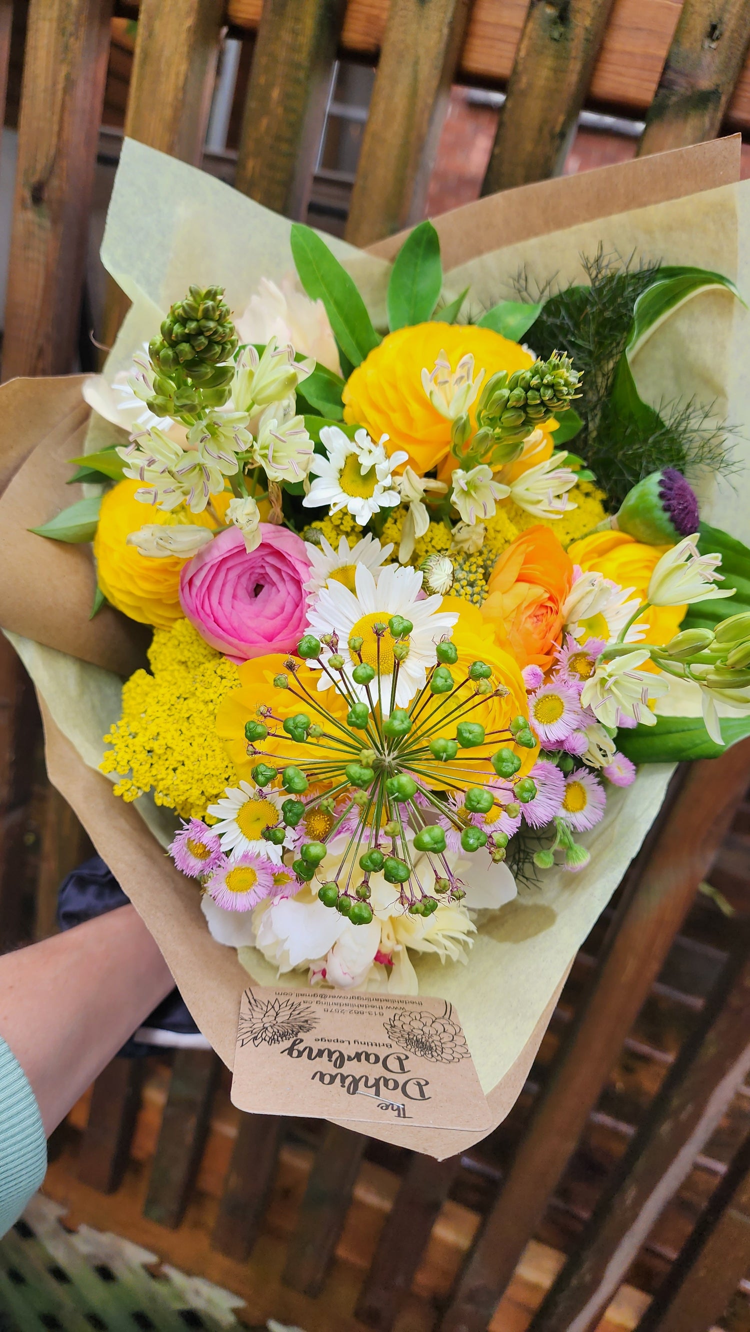Order Fresh Flowers Anytime!