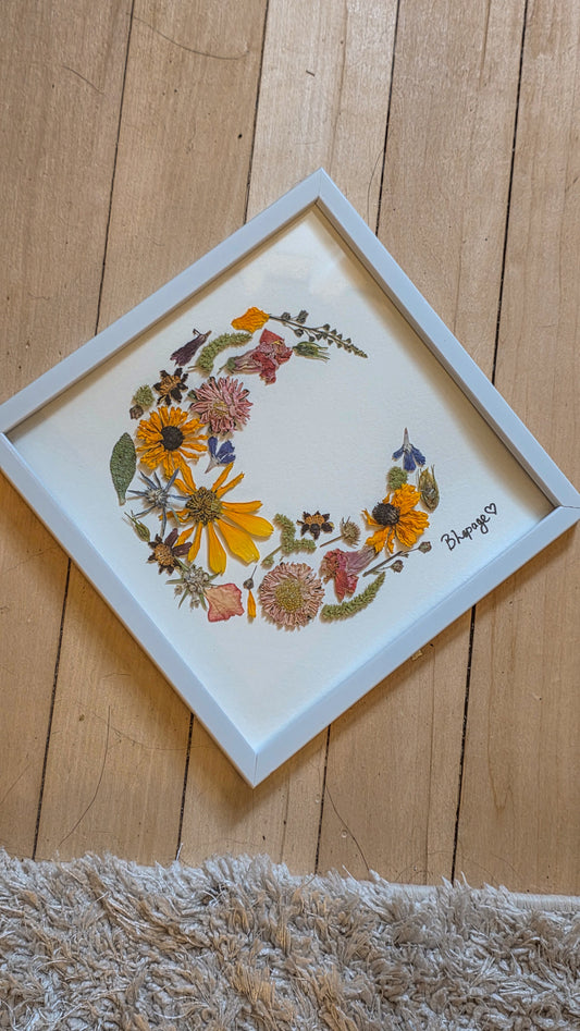7"x7" Floral Moon Art